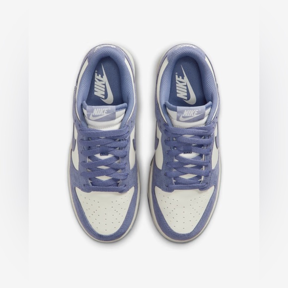 Nike Dunk Low - Picture 1 of 15